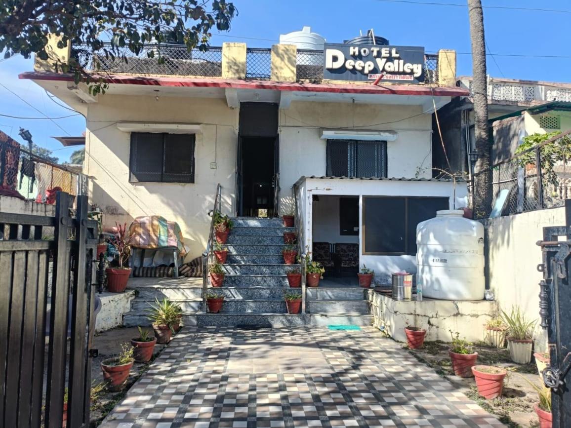 Hotel Deep Valley Mount Abu Exterior photo
